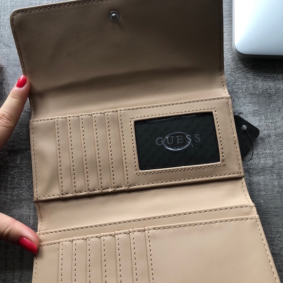 Guess leather wallet - Picture 2 of 2